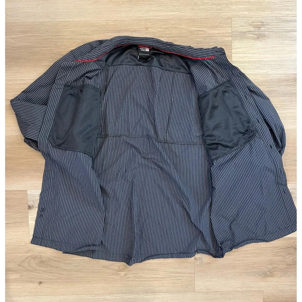 THE NORTH FACE Men's Shirt‎ Size XL Gray White Red Stripe Outdoor Long Sleeve
